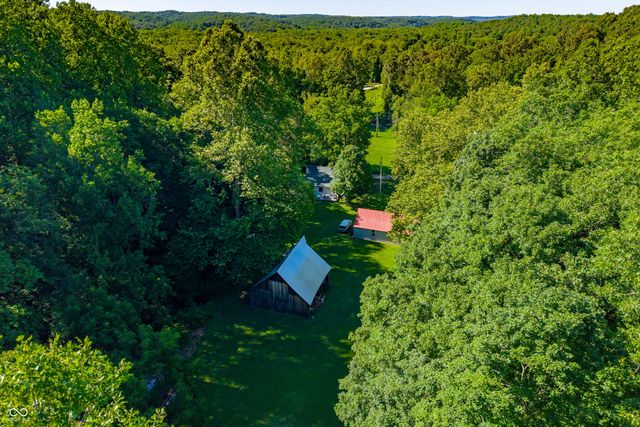1021 Combs Road, Nashville, IN 47448