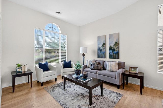 2430 Valley View Road, Hollister, CA 95023