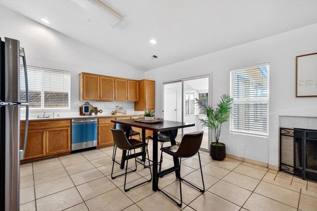 2430 Valley View Road, Hollister, CA 95023