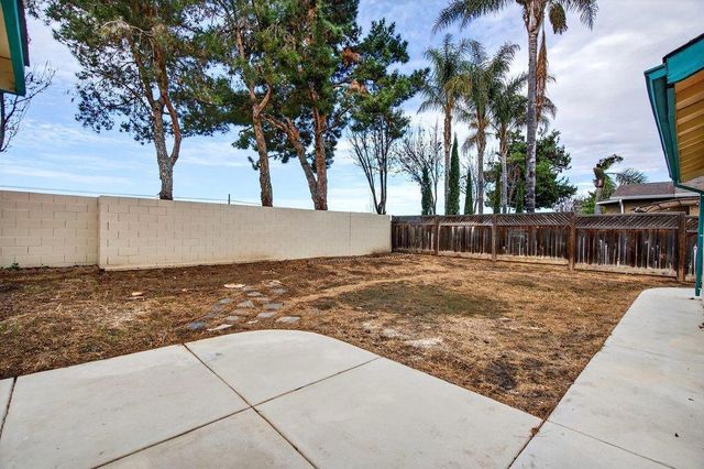 2430 Valley View Road, Hollister, CA 95023