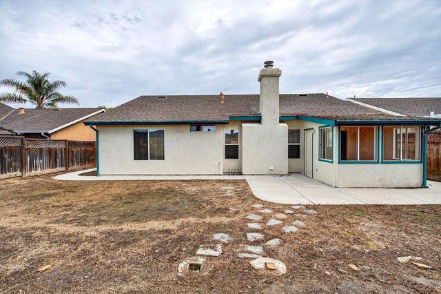 2430 Valley View Road, Hollister, CA 95023