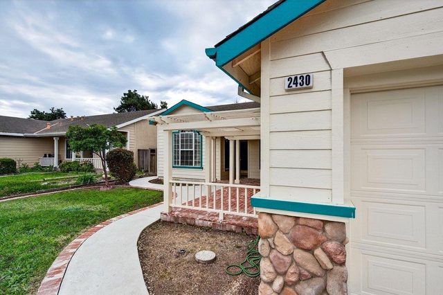 2430 Valley View Road, Hollister, CA 95023