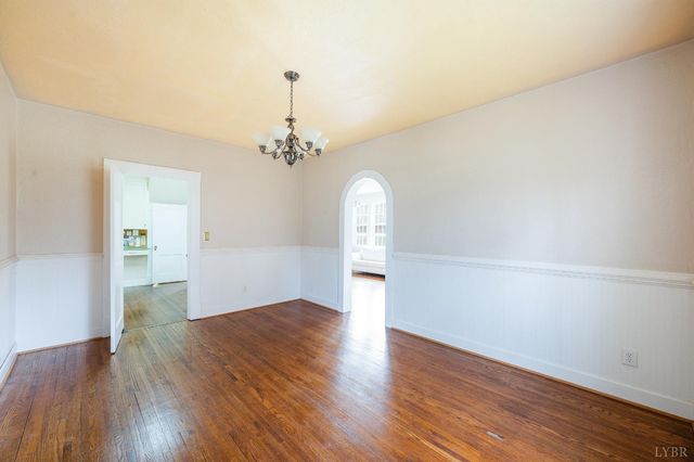 282 S Main Street, Amherst, VA 24521