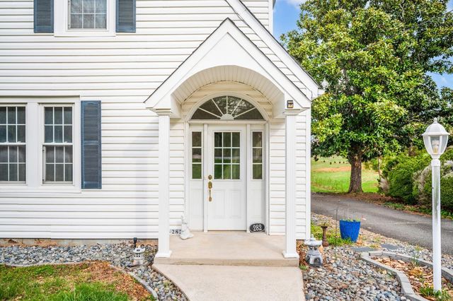 282 S Main Street, Amherst, VA 24521