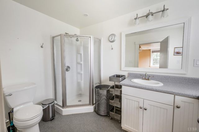 282 S Main Street, Amherst, VA 24521