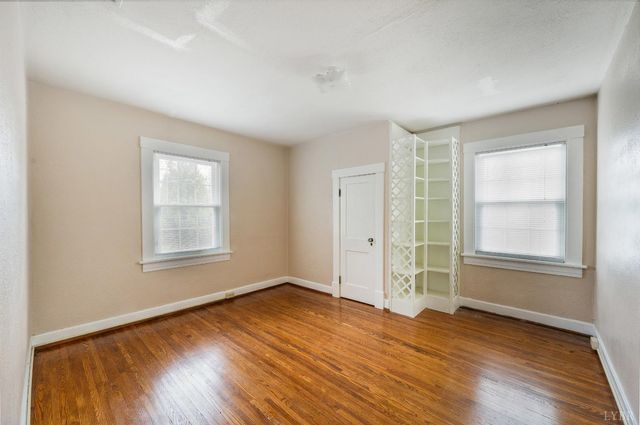 282 S Main Street, Amherst, VA 24521