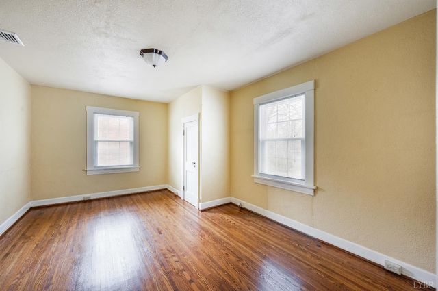 282 S Main Street, Amherst, VA 24521