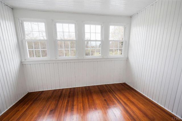 282 S Main Street, Amherst, VA 24521