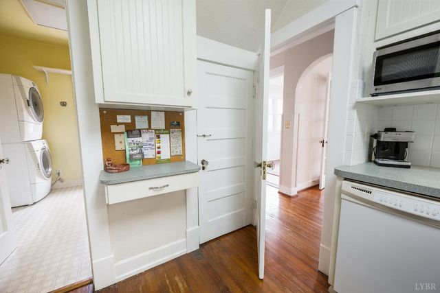 282 S Main Street, Amherst, VA 24521