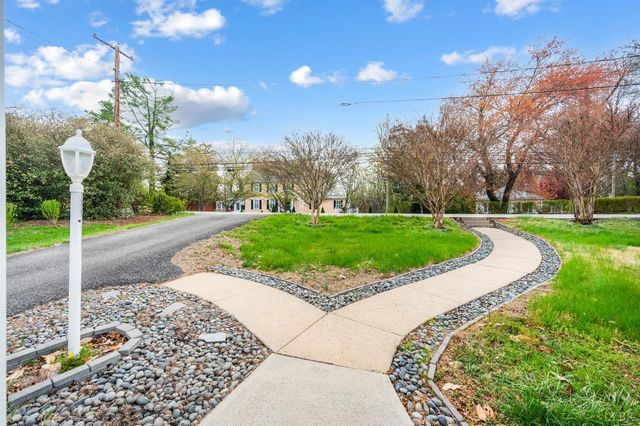 282 S Main Street, Amherst, VA 24521