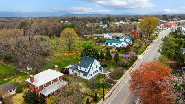 282 S Main Street, Amherst, VA 24521