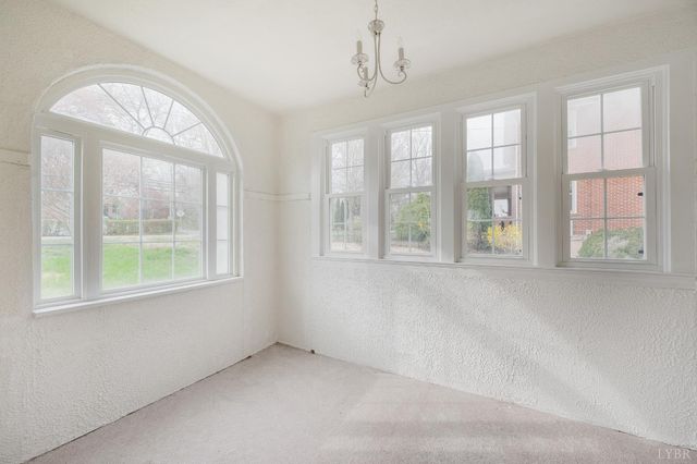 282 S Main Street, Amherst, VA 24521