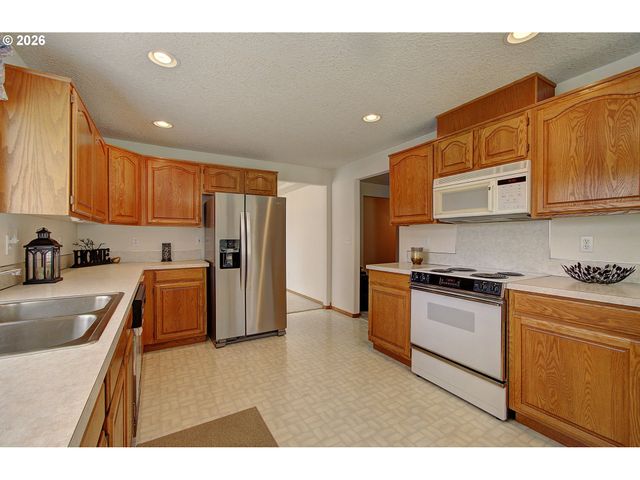 23015 Ne 232ND Ave, Battle Ground, WA 98604