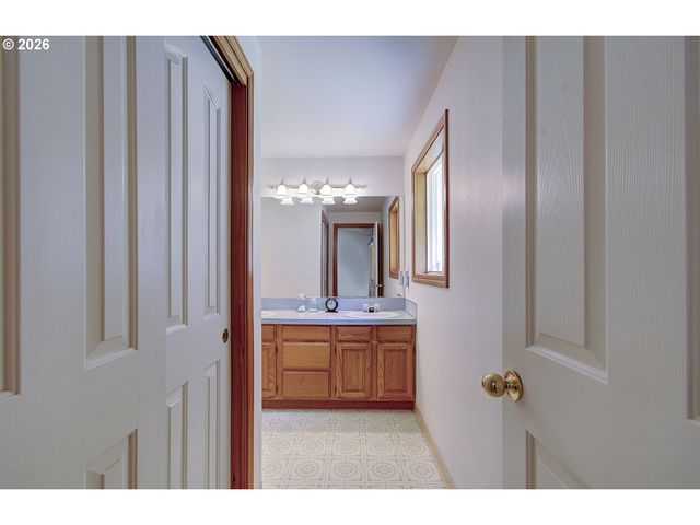 23015 Ne 232ND Ave, Battle Ground, WA 98604