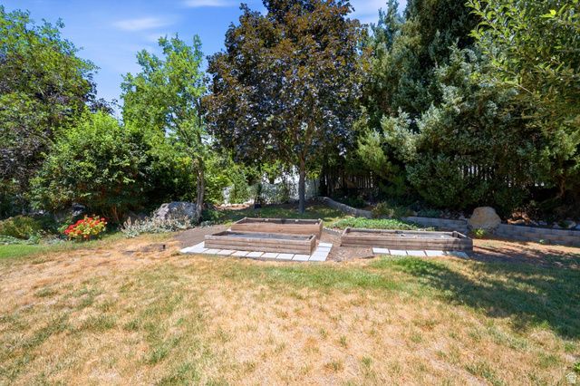1246 E 3090 N, North Ogden, UT 84414