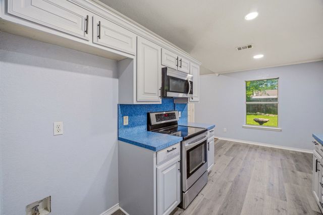 128 Liesa Street, Alvarado, TX 76009