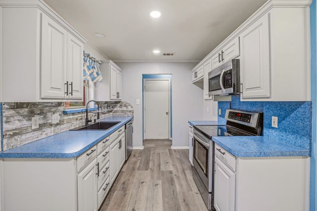 128 Liesa Street, Alvarado, TX 76009