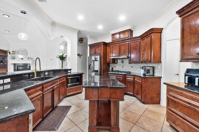 14534 Iron Horseshoe Lane, Houston, TX 77044