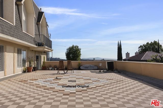 2385 Roscomare Road E17, Los Angeles, CA 90077