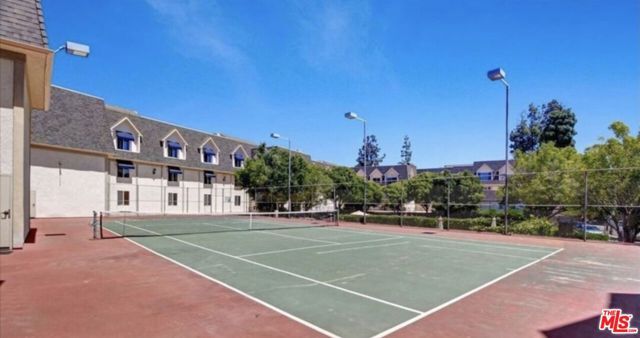 2385 Roscomare Road E17, Los Angeles, CA 90077