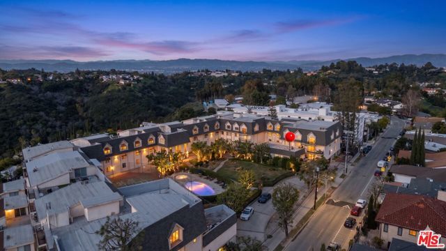 2385 Roscomare Road E17, Los Angeles, CA 90077