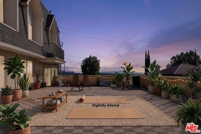 2385 Roscomare Road E17, Los Angeles, CA 90077