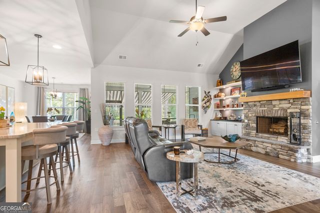 104 Wellborn Drive, Newnan, GA 30263