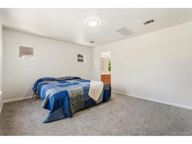 5243 Mt Arapaho Cir, Longmont, CO 80504