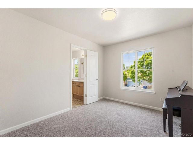 5243 Mt Arapaho Cir, Longmont, CO 80504