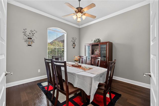 2105 NW Small Oaks Street, Bentonville, AR 72712