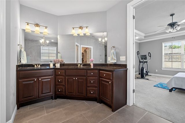 2105 NW Small Oaks Street, Bentonville, AR 72712