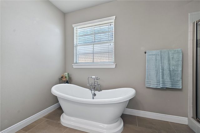 2105 NW Small Oaks Street, Bentonville, AR 72712