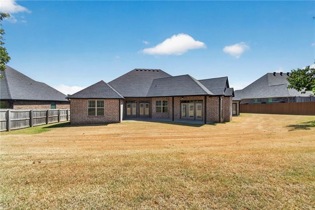 2105 NW Small Oaks Street, Bentonville, AR 72712