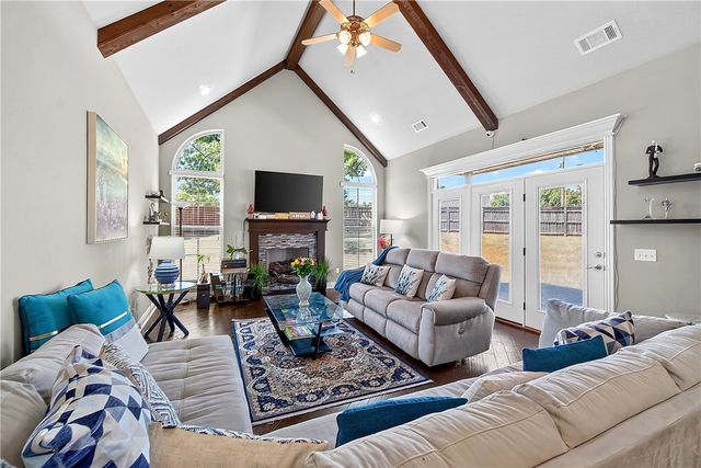 2105 NW Small Oaks Street, Bentonville, AR 72712
