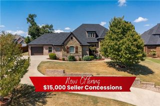 2105 NW Small Oaks Street, Bentonville, AR 72712