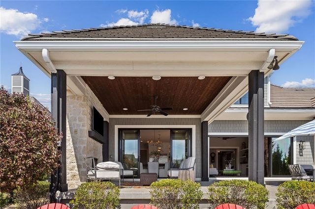 16913 Bond Street, Overland Park, KS 66221