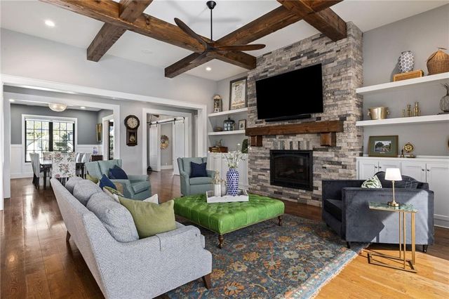 16913 Bond Street, Overland Park, KS 66221