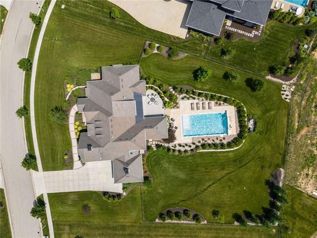 16913 Bond Street, Overland Park, KS 66221