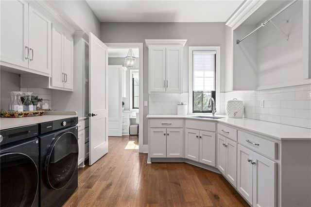16913 Bond Street, Overland Park, KS 66221