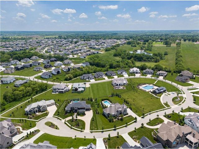 16913 Bond Street, Overland Park, KS 66221