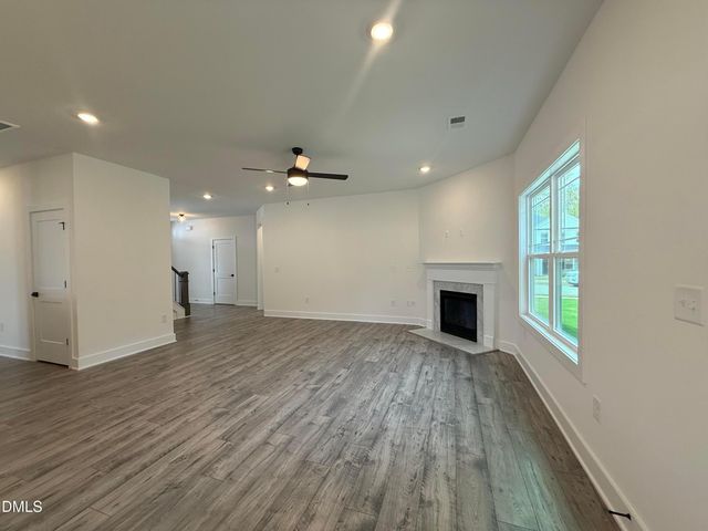 180 Kipling Creek Drive, Fuquay Varina, NC 27526