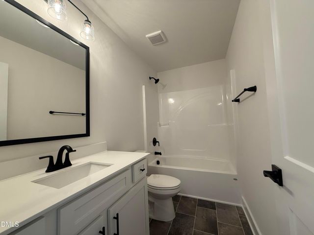180 Kipling Creek Drive, Fuquay Varina, NC 27526