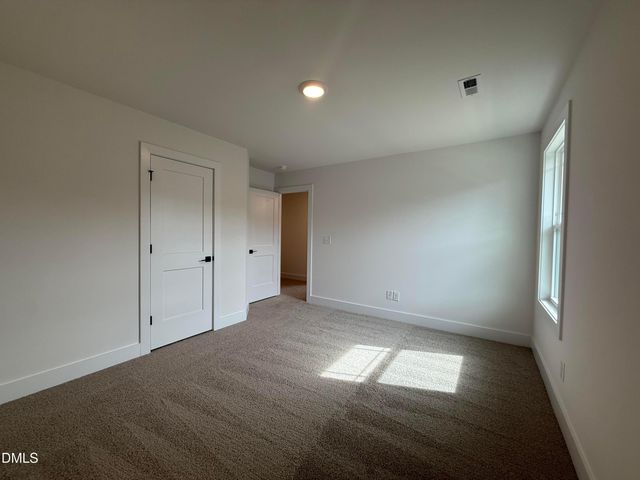 180 Kipling Creek Drive, Fuquay Varina, NC 27526