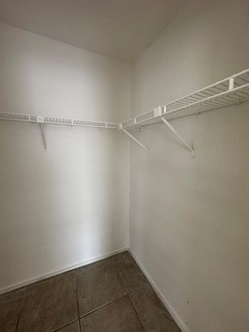 6004 Parkwood DR B, Austin, TX 78735