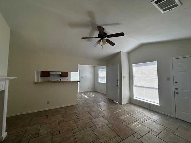 6004 Parkwood DR B, Austin, TX 78735