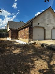 6004 Parkwood DR B, Austin, TX 78735