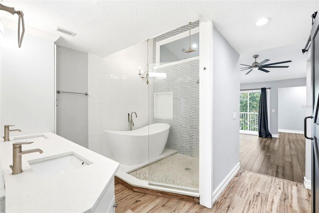 9824 INDIAN KEY TRAIL 80, Seminole, FL 33776