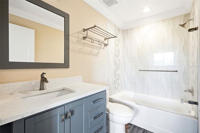 9824 INDIAN KEY TRAIL 80, Seminole, FL 33776