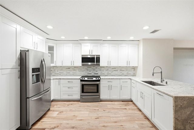 9824 INDIAN KEY TRAIL 80, Seminole, FL 33776