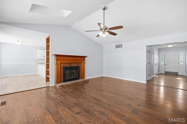 1018 Timber Creek Lane, O'fallon, IL 62269